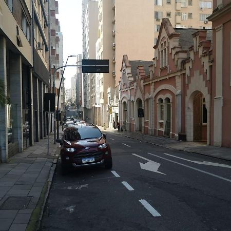 Ensolarado E Espacoso Quarto/Sala No Coracao De Poa 阿雷格里港 外观 照片