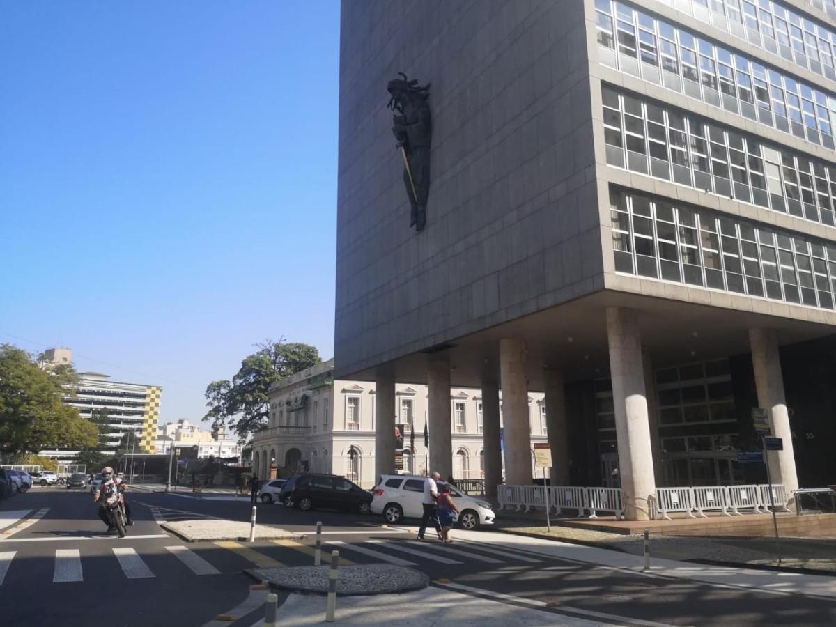 Ensolarado E Espacoso Quarto/Sala No Coracao De Poa 阿雷格里港 外观 照片